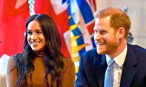 哈里王子爆料女王视频,宫廷秘闻首次曝光  第2张